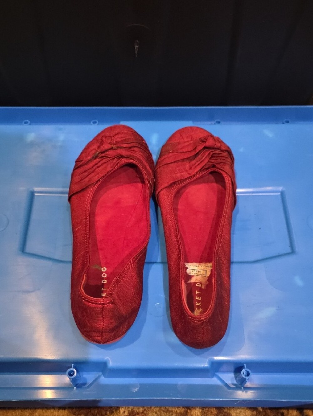 Rocket Dog Women's Burgundy Ruched Ballet Flats - Picture 3 of 4